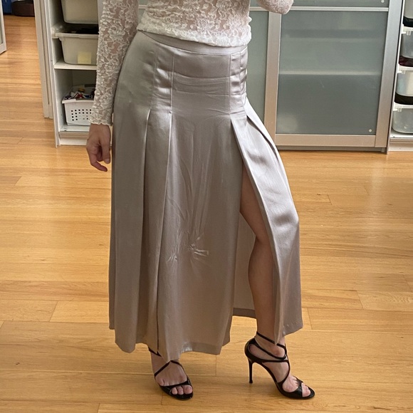 2 Small silver maxi skirt slits flowy metallic - Picture 4 of 8